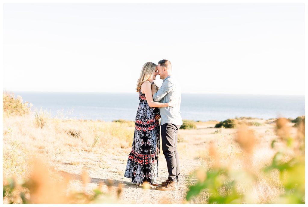 A Gorgeous Sunset Maternity Session in Malibu maternity photos by the ocean