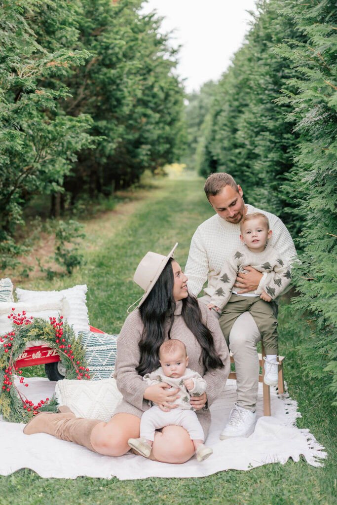 Mini Session, Half, or Full: Which Is Right for Your Family? (2026) christmas family photos cranbury nj